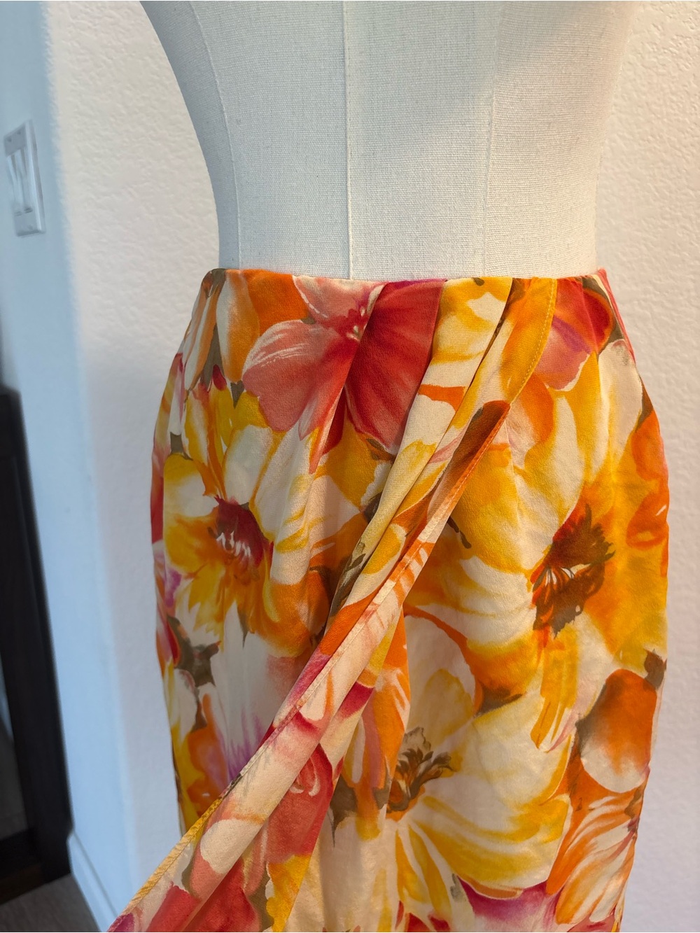 Vintage Liz Claiborne Collection 100% Silk Floral Wrap Midi Skirt | Y2K - Picture 2 of 7